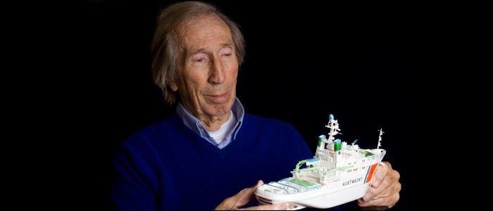 Foto opdracht ouderen met boot